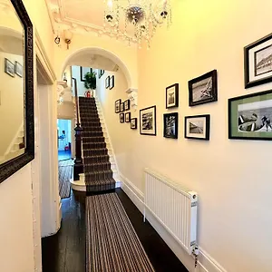 The Hedley Townhouse Pensión